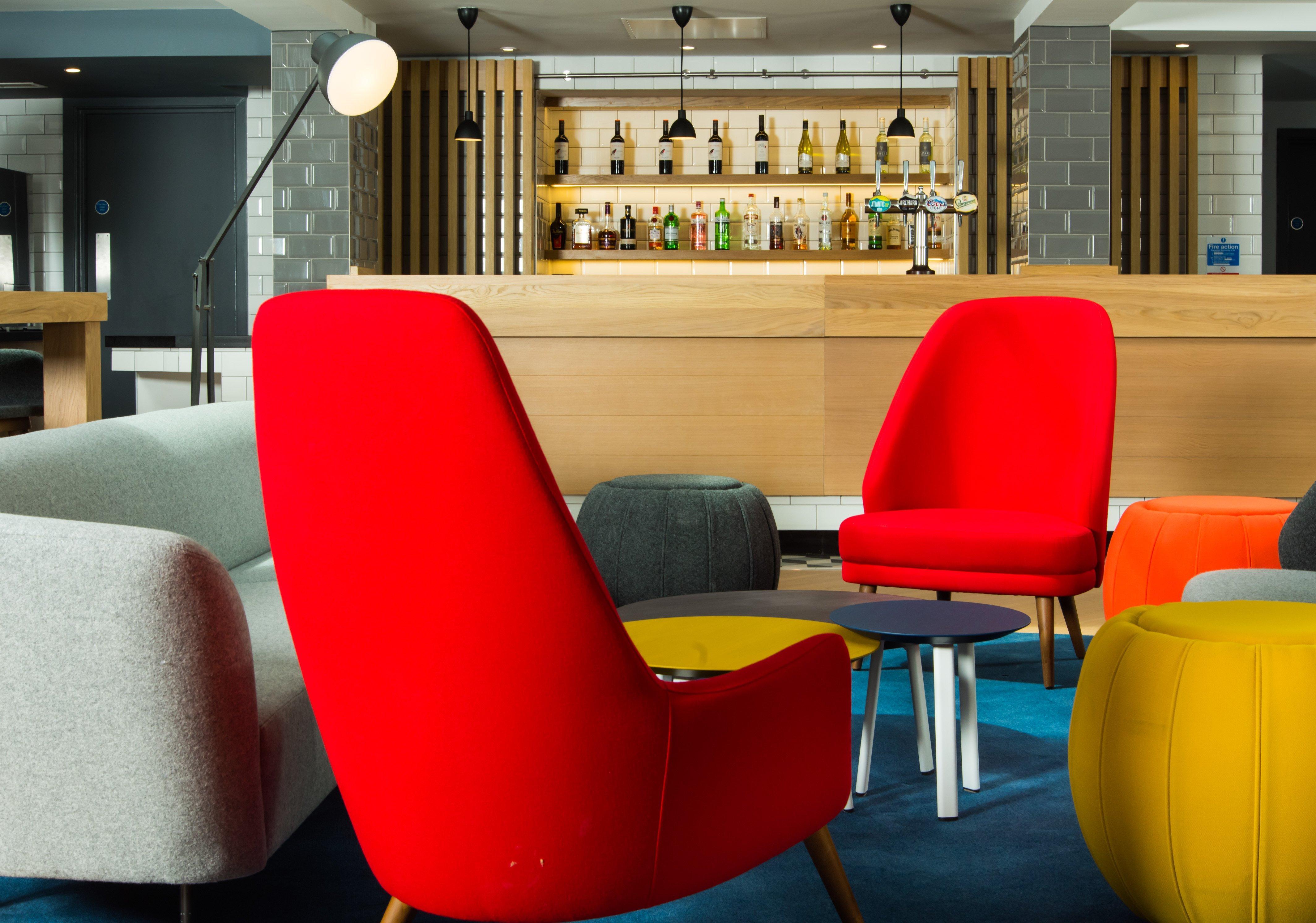 Holiday Inn Express Swindon City Centre By Ihg Esterno foto